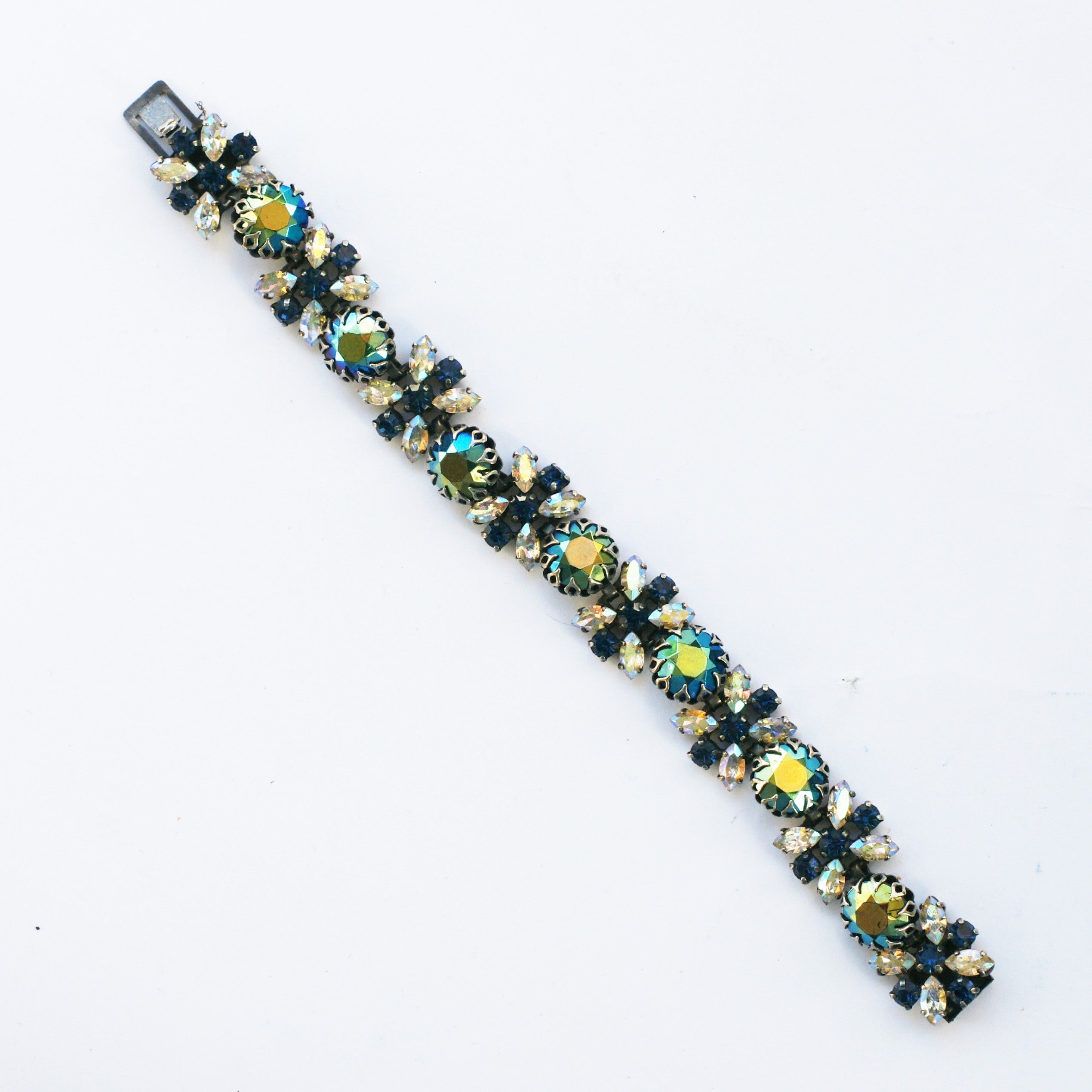 1950s-vintage-jewelcraft-