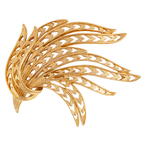 Vintage gold plated Sheaf of Wheat brooch by Monet from the 1970s.