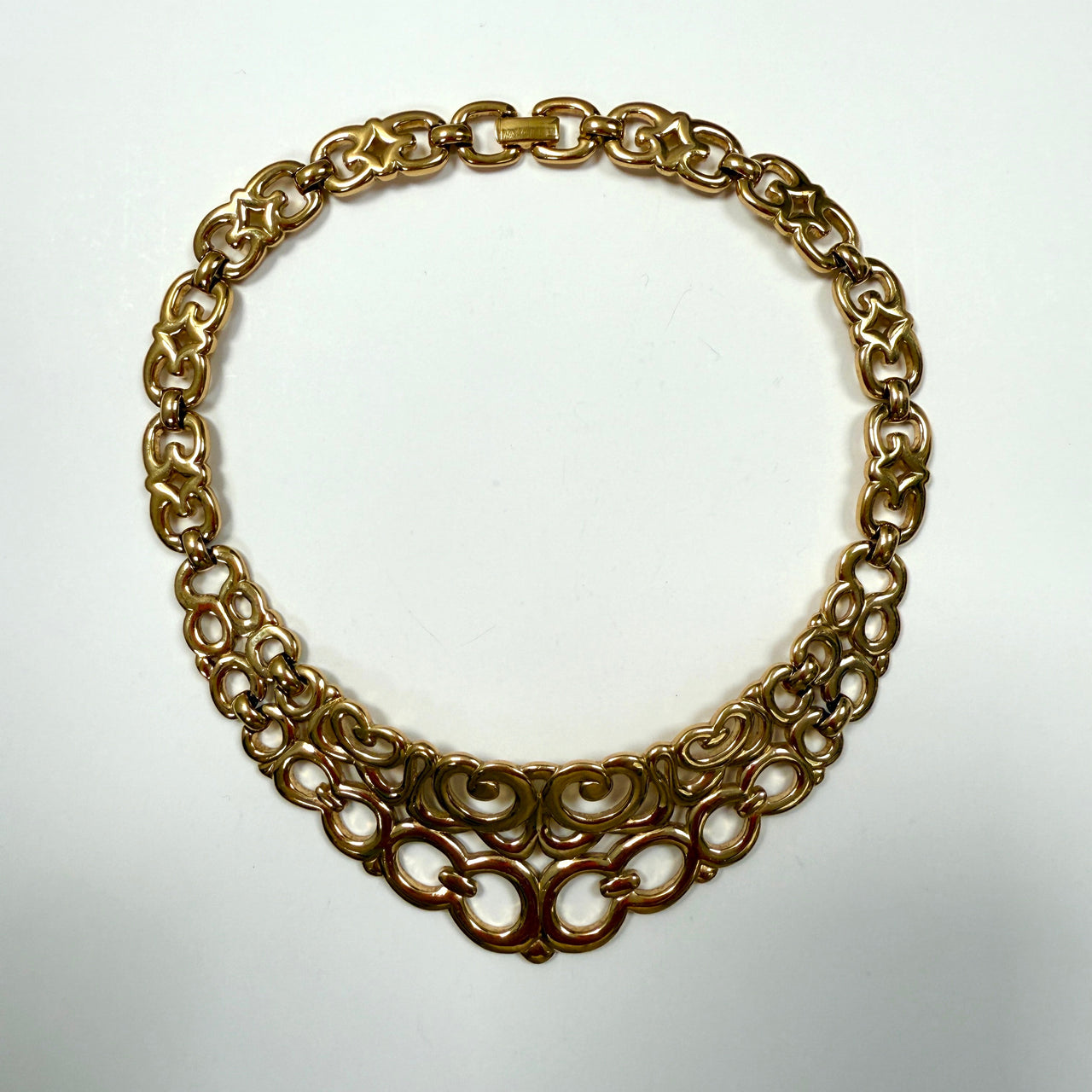 Gold plated Bergdorf Goodman necklace from the 1980s